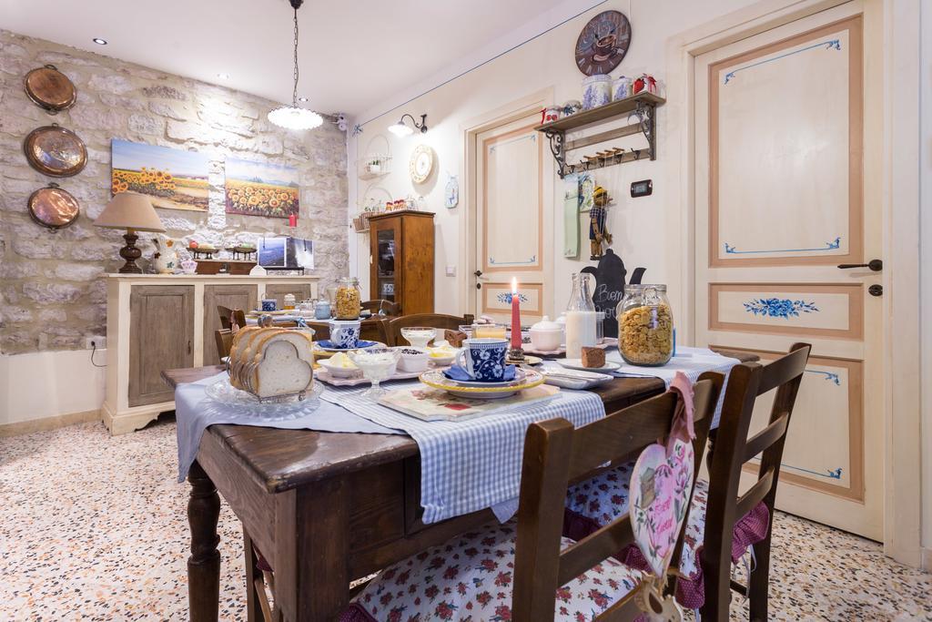 Bed And Breakfast A Casa Delle Fate アッシジ エクステリア 写真