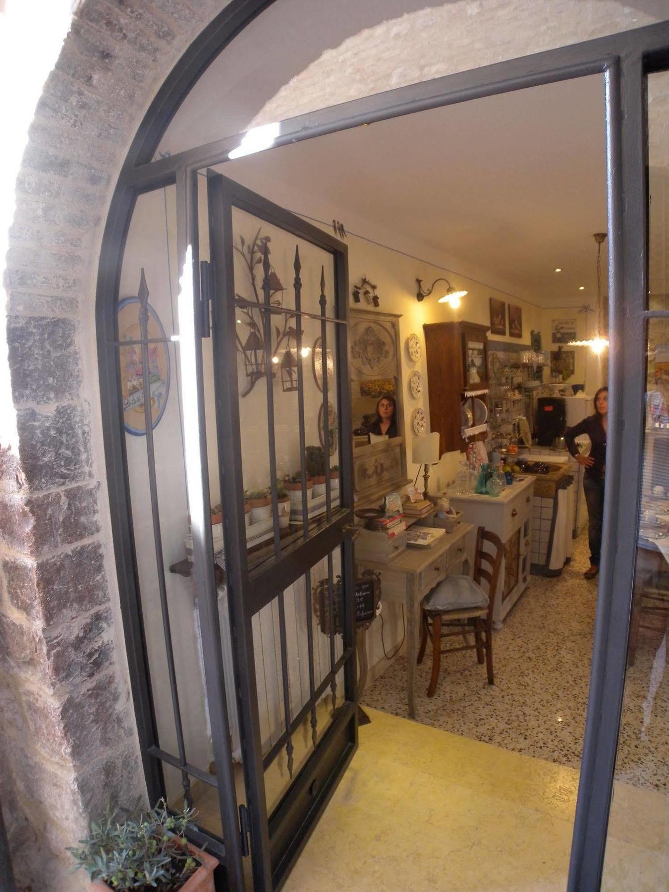 Bed And Breakfast A Casa Delle Fate アッシジ エクステリア 写真